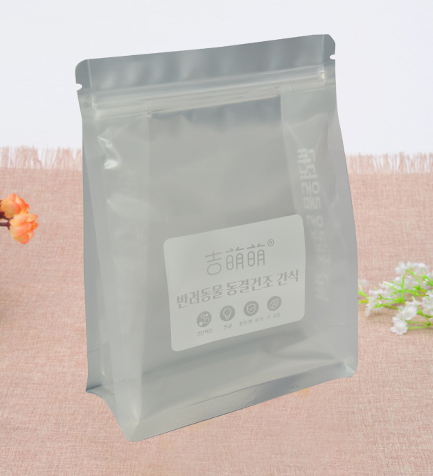 Eight side sealing bag